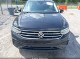 VOLKSWAGEN TIGUAN 2.0T SE/2.0T WOLFSBURG EDITION 3VV3B7AX7RM029891 снимка