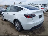 TESLA MODEL Y LONG RANGE DUAL MOTOR ALL-WHEEL DRIVE 5YJYGDEE8MF199686 снимка