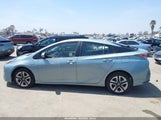 TOYOTA PRIUS THREE TOURING JTDKARFU8G3515454 снимка
