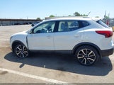 NISSAN ROGUE SPORT SL JN1BJ1CP9JW102192 снимка