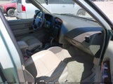 INFINITI QX4 JNRAR07Y0YW078146 photo