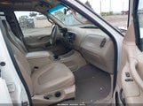 FORD EXPEDITION XLT 1FMRU1669YLA20475 fotografie