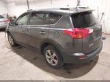 TOYOTA RAV4 XLE JTMRFREV8FD127238 снимка