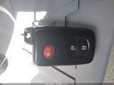 TOYOTA PRIUS THREE JTDKN3DU2B5315803 снимка