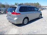 TOYOTA SIENNA XLE 7 PASSENGER 5TDDK3DC5CS031019 снимка