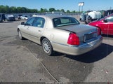 LINCOLN TOWN CAR SIGNATURE 1LNHM81V67Y629446 fotografie