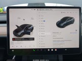 TESLA MODEL Y LONG RANGE DUAL MOTOR ALL-WHEEL DRIVE 7SAYGDED8SF259764 fotografie