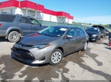 TOYOTA COROLLA LE 5YFBURHE0JP800774 снимка