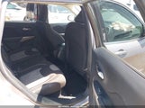 JEEP CHEROKEE LATITUDE FWD 1C4PJLCB8JD566329 photo