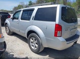 NISSAN PATHFINDER SE 5N1AR18B28C666451 снимка