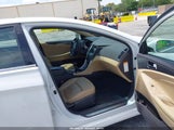 HYUNDAI SONATA HYBRID KMHEC4A40CA037226 снимка