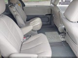 TOYOTA SIENNA LE V6 5TDKK3DC0BS028826 снимка