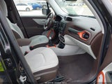 Jeep Renegade Latitude ZACCJBBW8GPC80083 fotografie
