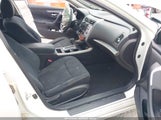 NISSAN ALTIMA 2.5/2.5 S/2.5 SL/2.5 SV 1N4AL3AP7FN382800 fotografie