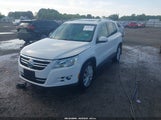 VOLKSWAGEN TIGUAN WOLFSBURG EDITION WVGBV7AX9AW516463 снимка