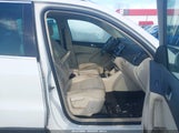 VOLKSWAGEN TIGUAN WOLFSBURG EDITION WVGBV7AX9AW516463 fotografie
