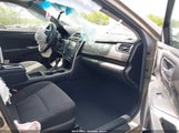 Toyota Camry Le 4T1BF1FK1HU417472 снимка