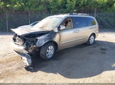 HYUNDAI ENTOURAGE GLS/LIMITED KNDMC233386045047 снимка