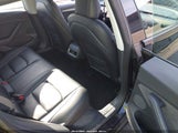 TESLA MODEL 3 REAR-WHEEL DRIVE 5YJ3E1EA2PF437967 снимка