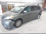TOYOTA SIENNA XLE V6 5TDYK3DC8BS111639 снимка