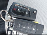 TOYOTA COROLLA LE JTDEPMAEXNJ203272 снимка
