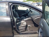 FORD FOCUS SE 1FAHP3K26CL407537 снимка
