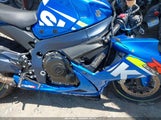 SUZUKI GSX-R600 JS1GN7FAXC2100585 снимка