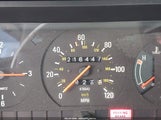 VOLVO 240 DL YV1AA8841L1418504 снимка