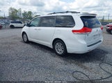 TOYOTA SIENNA XLE V6 5TDYK3DC6BS172939 снимка