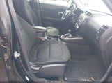 KIA SOUL + KNDJP3A57G7332255 fotografie