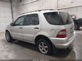 MERCEDES-BENZ ML 320 4JGAB54E4YA199556 снимка