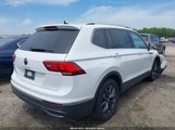 VOLKSWAGEN TIGUAN 2.0T SE 3VV3B7AX3NM176770 снимка