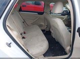 VOLKSWAGEN PASSAT 1.8T S 1VWAT7A3XHC051879 снимка