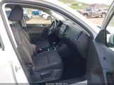 VOLKSWAGEN TIGUAN 2.0T/2.0T S WVGBV7AX1HK048813 photo