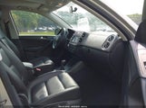 VOLKSWAGEN TIGUAN SE WVGBV7AX9BW529778 fotografie
