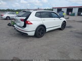 VOLKSWAGEN TIGUAN 2.0T SE R-LINE BLACK 3VVCB7AX6RM093792 photo