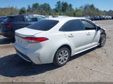 Toyota Corolla Le JTDEPMAE2NJ209132 снимка