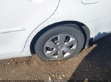 TOYOTA CAMRY LE 4T4BE46K79R073464 снимка