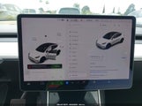 TESLA MODEL Y LONG RANGE DUAL MOTOR ALL-WHEEL DRIVE 5YJYGDEE3MF081304 снимка