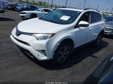 TOYOTA RAV4 XLE JTMWFREV6HJ111319 снимка
