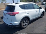 TOYOTA RAV4 XLE JTMWFREV6HJ111319 снимка