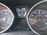 HYUNDAI ELANTRA LIMITED 5NPDH4AE3DH230720 снимка