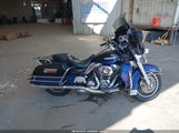 HARLEY-DAVIDSON FLHTK 1HD1KEM13AB617993 снимка