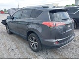 TOYOTA RAV4 XLE 2T3WFREV8JW429188 снимка