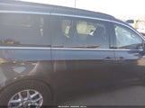 Chrysler Voyager Lxi 2C4RC1DG8MR551199 снимка