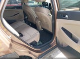 HYUNDAI TUCSON SE KM8J23A4XGU180300 снимка