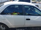 TOYOTA CAMRY LE JT2BG22K3V0059784 photo