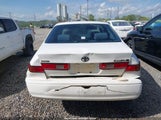 TOYOTA CAMRY LE JT2BG22K3V0059784 fotografie