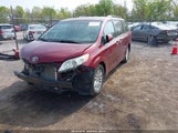 TOYOTA SIENNA XLE V6 5TDYK3DC4BS159851 снимка