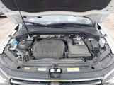 VOLKSWAGEN TIGUAN 2.0T SE/2.0T WOLFSBURG EDITION 3VV2B7AX7RM053331 снимка